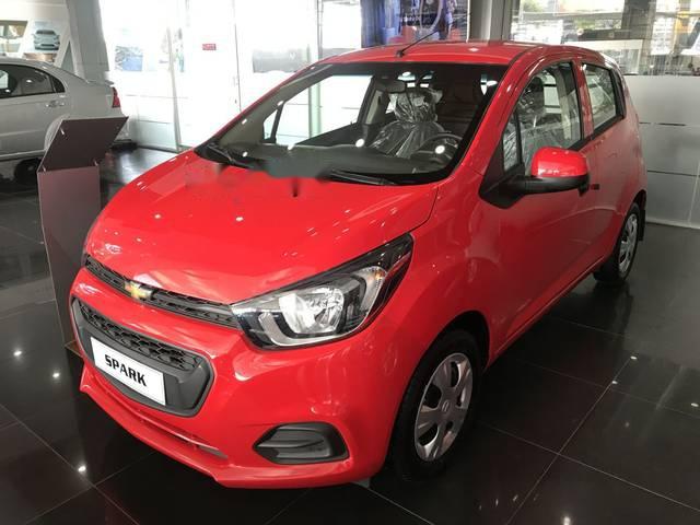 Chevrolet Spark     2018 - Cần bán xe Chevrolet Spark đời 2018, màu đỏ, giá tốt