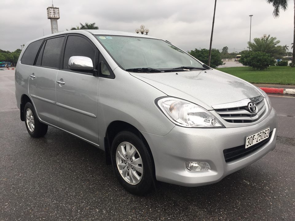 Toyota Innova 2.0 G 2012 - Bán xe gia đình Toyota Innova 2.0 G 2012