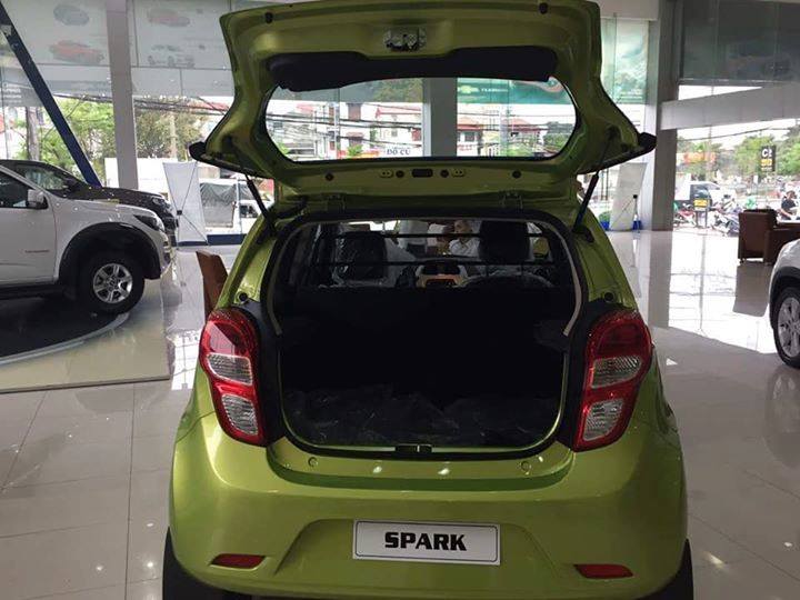 Chevrolet Spark Duo 2018 - Bán Chevrolet Spark Duo 2 chỗ dạng bán tải nhỏ, giá sốc sập sàn, trả trước chỉ từ 60 triệu là lấy xe