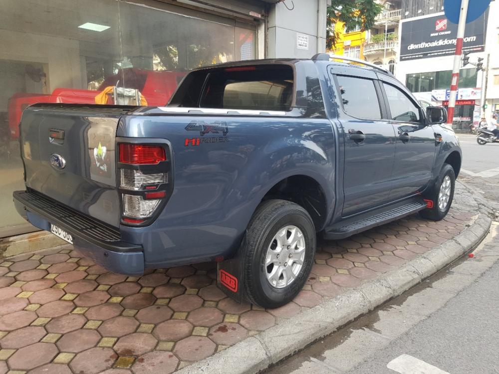 Ford Ranger XLS 2.2AT 2016 - Bán gấp Ford Ranger XLS 2.2AT đời 2016 xe đẹp, 01 chủ từ đầu