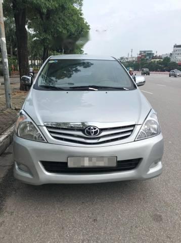 Toyota Innova 2010 - Cần bán xe Toyota Innova đời 2010, màu bạc, giá 392 triệu