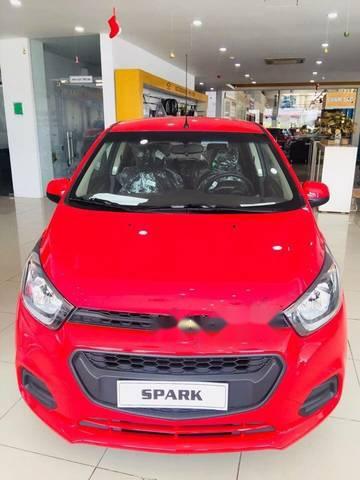 Chevrolet Spark 2018 - Cần bán Chevrolet Spark năm sản xuất 2018, màu đỏ, giá chỉ 299 triệu