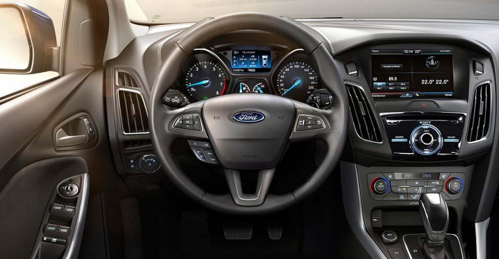 Ford Focus 1.5L AT Ecoboost Sport 2018 - Cần bán Ford Focus 1.5L AT Ecoboost Sport đời 2018, màu đỏ