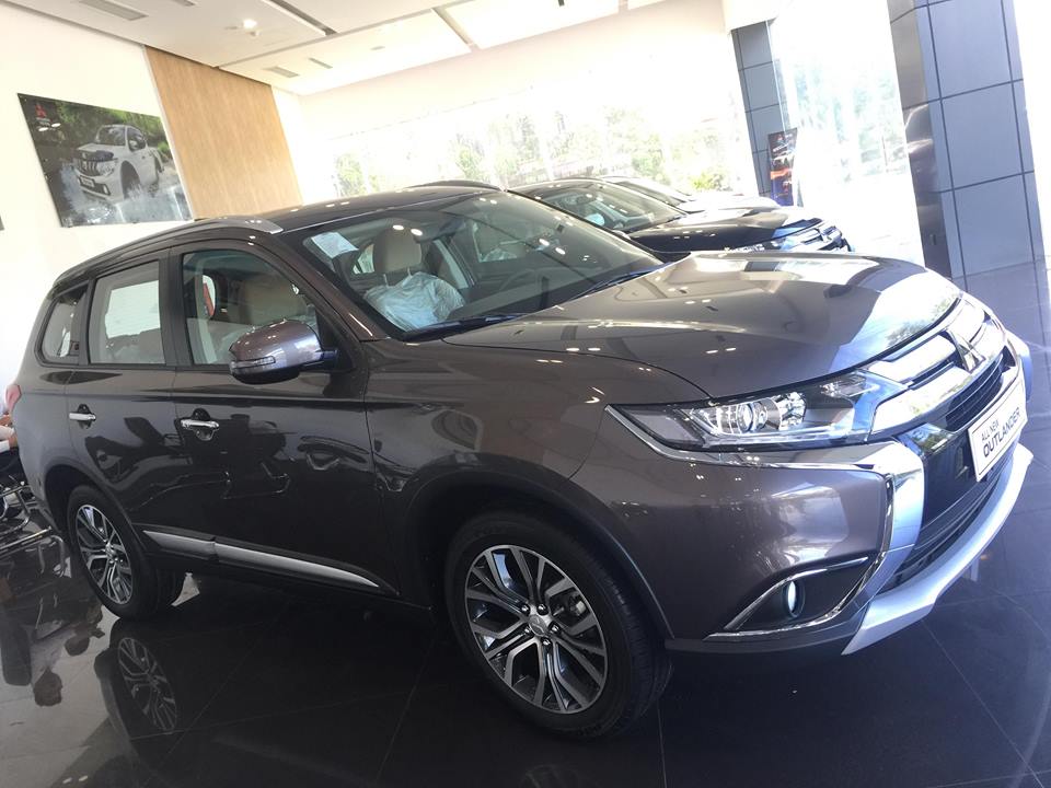 Mitsubishi Outlander 908 2018 - Bán Mitsubishi Mirage đời 2018, màu nâu, liên hệ: 0911 708 808 hoặc 0968 660 828