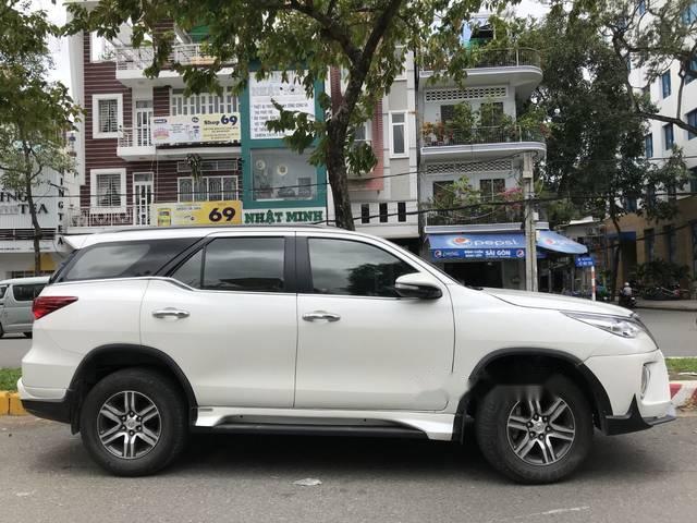 Toyota Fortuner 2017 - Bán Toyota Fortuner sản xuất 2017, màu trắng  