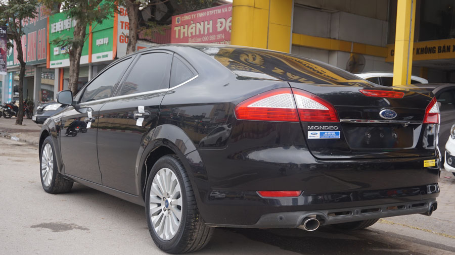 Ford Mondeo 2.3AT 2010 - Bán Ford Mondeo 2.3AT sản xuất năm 2010, màu đen