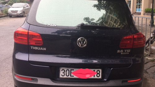 Volkswagen Tiguan   AT  2015 - Bán xe cũ Volkswagen Tiguan AT đời 2015, màu xanh lam