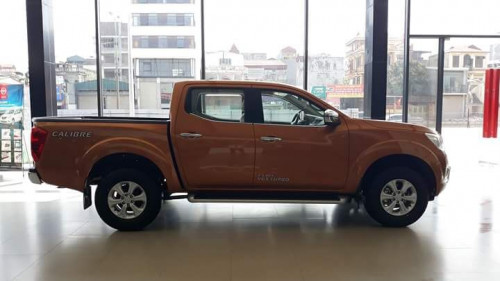 Nissan Navara NP300 EL 2018 - Bán ô tô Nissan Navara NP300 EL đời 2018, màu vàng cam