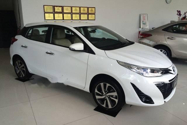 Toyota Yaris  1.5G AT 2018 - Bán Toyota Yaris năm sản xuất 2018, màu trắng