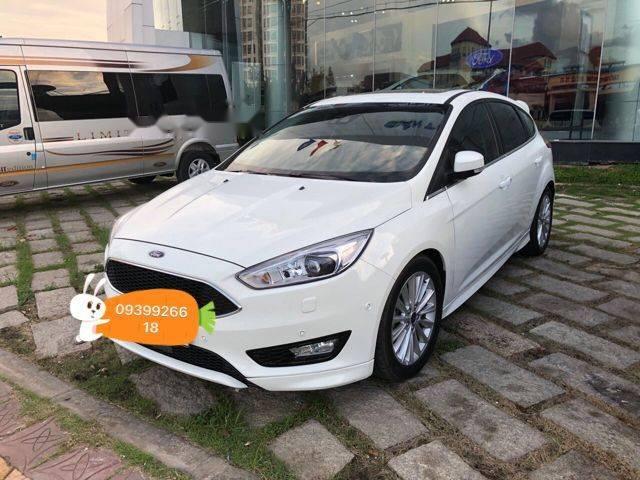 Ford Focus   Sport    2015 - Bán Ford Focus Sport đời 2015, màu trắng, nhập khẩu nguyên chiếc  