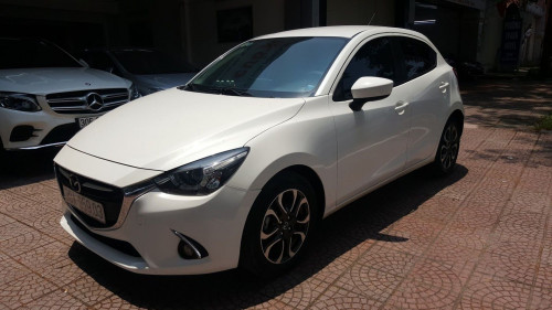 Mazda 2 2016 - Bán Mazda 2 đời 2016, màu trắng, 540 triệu