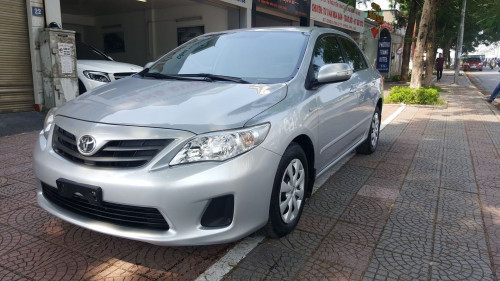 Toyota Corolla XLi  2011 - Bán Toyota Corolla XLi sản xuất năm 2011, màu bạc