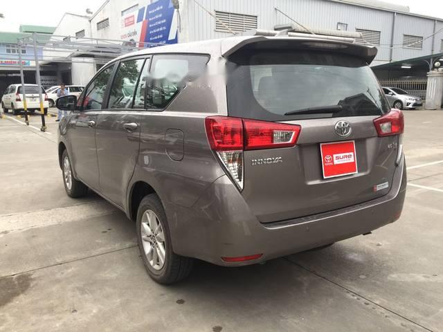 Toyota Innova   E 2016 - Chính chủ bán Toyota Innova E sản xuất năm 2016, màu xám