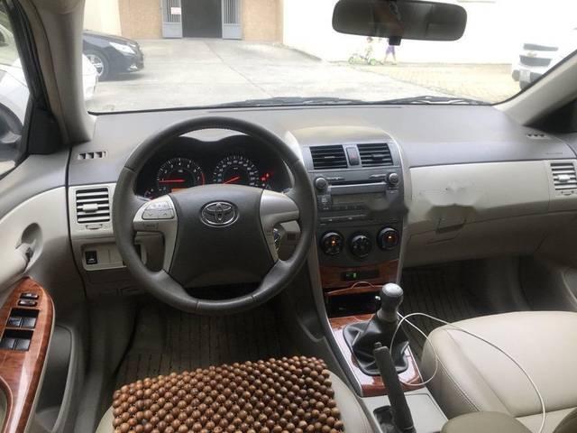 Toyota Corolla altis   2009 - Cần bán Toyota Corolla altis sản xuất năm 2009, màu đen số sàn, giá chỉ 415 triệu