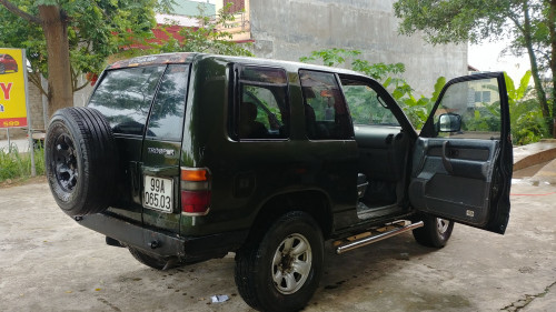 Isuzu Trooper   2.8 MT  1995 - Bán Isuzu Trooper 2.8 MT năm 1995, màu xanh bộ đội