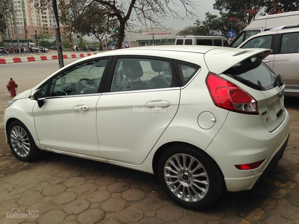 Ford Fiesta 1.5 Ecoboost 2018 - Vĩnh Phúc Ford bán Ford Fiesta 1.5 Hatchback năm 2018, đủ màu, mới 100%, giao ngay, L/H 0974286009