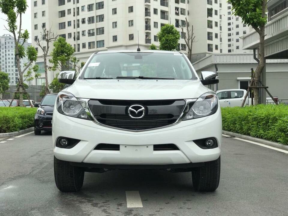 Mazda BT 50 2.2L AT 2018 - Bán Mazda BT50 2.2 AT 2018 mẫu mới đã trở lại - Nhập khẩu từ Thái Lan