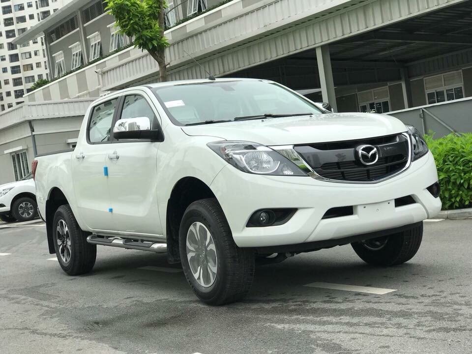 Mazda BT 50 2.2L AT 2018 - Bán Mazda BT50 2.2 AT 2018 mẫu mới đã trở lại - Nhập khẩu từ Thái Lan