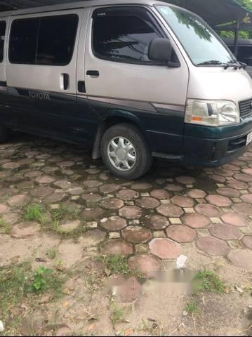 Toyota Hiace   MT 2004 - Bán chiếc xe Hiace đăng ký 2004, đã hoán cải 6 chỗ