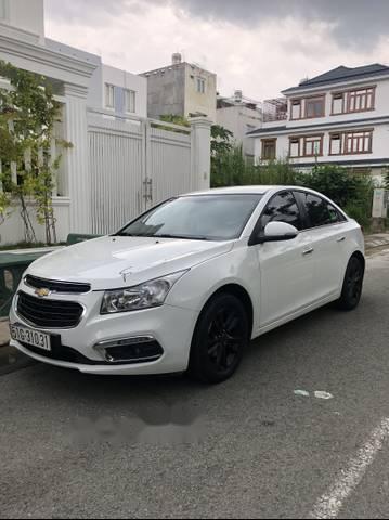 Chevrolet Cruze 1.6LT 2017 - Bán xe Chevrolet Cruze 1.6LT sản xuất 2017, màu trắng