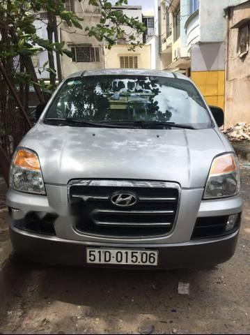 Hyundai Starex 2006 - Bán Hyundai Starex sản xuất năm 2006, màu bạc