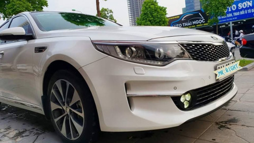 Kia Optima  2.0AT  2017 - Bán Kia Optima 2.0AT 2017, màu trắng