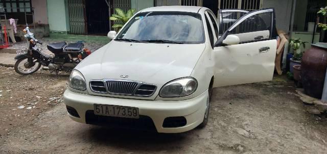 Daewoo Lanos 2003 - Bán Daewoo Lanos đời 2003, màu trắng xe gia đình, giá tốt