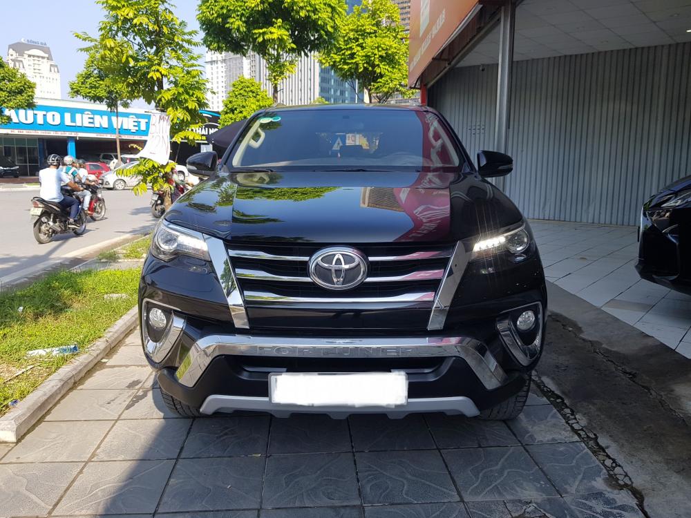 Toyota Fortuner 2.7V (4x4) 2016 - Bán ô tô Toyota Fortuner 2.7V (4x4) năm sản xuất 2016, màu đen, nhập khẩu