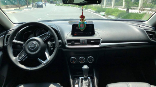 Mazda 3  1.5 AT  2018 - Bán xe Mazda 3 1.5 AT đời 2018, màu xanh lam  