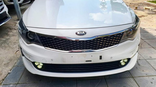 Kia Optima  2.0AT  2017 - Bán Kia Optima 2.0AT 2017, màu trắng