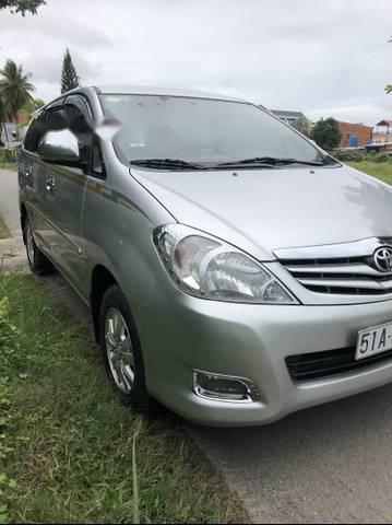 Toyota Innova 2011 - Bán Toyota Innova đời 2011, màu bạc, 485 triệu