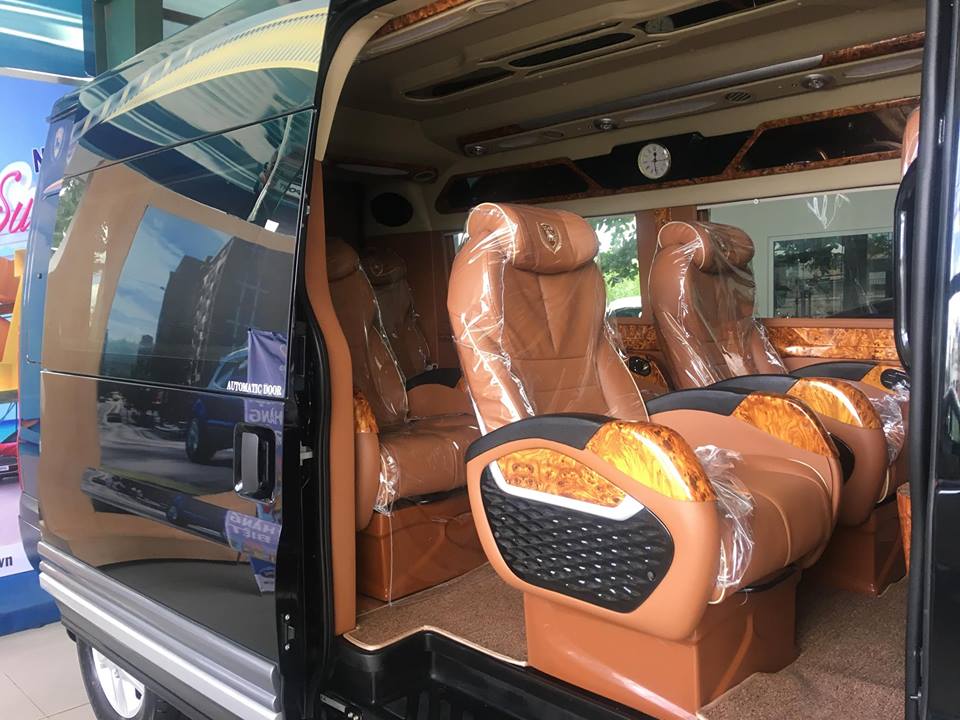 Ford Transit Mới   Limousine 2018 - Xe Mới Ford Transit Limousine 2018