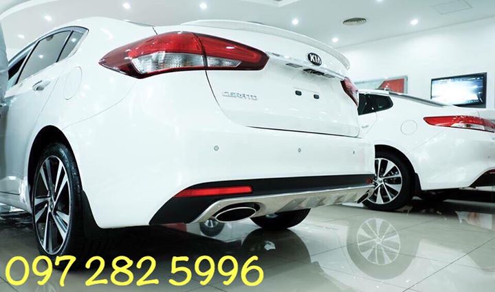 Kia Cerato 1.6 AT 2018 - Bán Kia Cerato 2018, chỉ cần bỏ ra 150tr có sẵn giao ngay