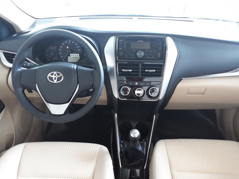 Toyota Vios 1.5E MT 2018 - Bán ô tô Toyota Vios 1.5E MT đời 2018, đủ màu