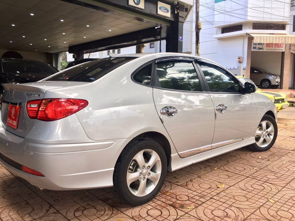 Hyundai Avante 1.6 AT 2014 - Cần bán xe Hyundai Avante đời 2014, màu bạc. Xe gia đình đi giữ cẩn thận