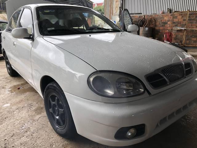 Daewoo Lanos 2001 - Bán xe Daewoo Lanos sản xuất năm 2001, màu trắng, giá tốt