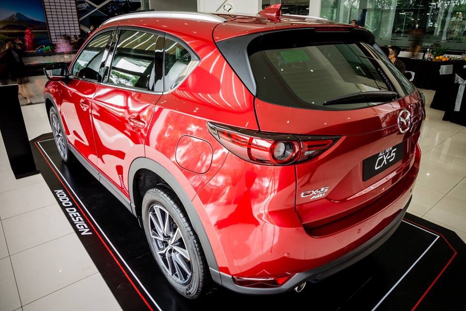 Mazda CX 5 2.5L 2018 - Cần bán xe Mazda CX 5 2.5L đời 2018, màu đỏ, liên hệ ngay để nhận ưu đãi tốt