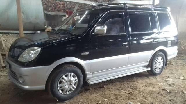 Mitsubishi Jolie 2005 - Cần bán lại xe Mitsubishi Jolie năm 2005, màu đen giá cạnh tranh