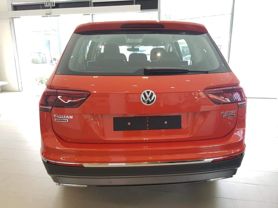 Volkswagen Tiguan E 2018 - Tiguan Allspace 2018. Hotline: 0909 717 983