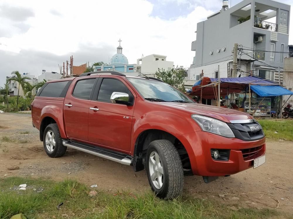 Isuzu Dmax LS 4x4 MT  2017 - Bán Isuzu Dmax LS 4x4 MT đời 2018, màu đỏ như mới, giá cạnh tranh