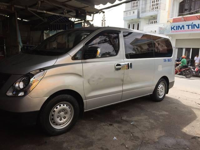 Hyundai Starex   2007 - Cần bán Hyundai Starex 2007, màu bạc