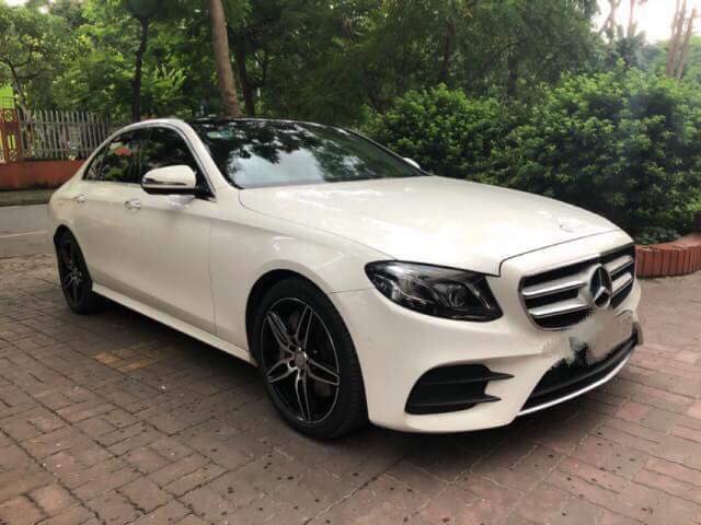 Mercedes-Benz E class E300 AMG 2016 - Bán Mercedes E300 AMG 2018, màu trắng, nhập khẩu nguyên chiếc