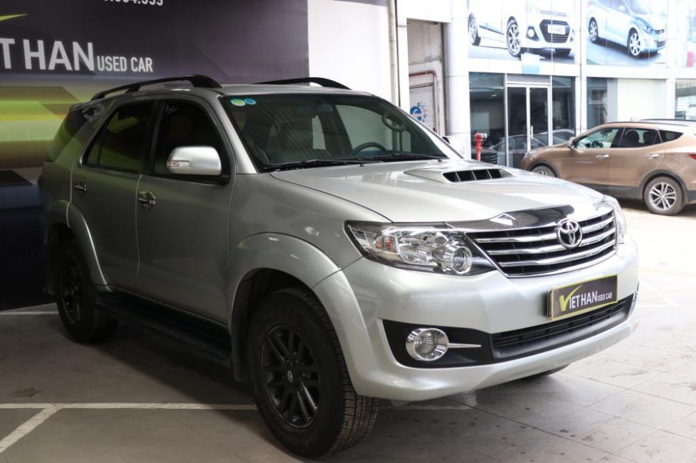 Toyota Fortuner 2.5MT G 2016 - Cần bán Toyota Fortuner 2.5MT sản xuất 2016, màu bạc