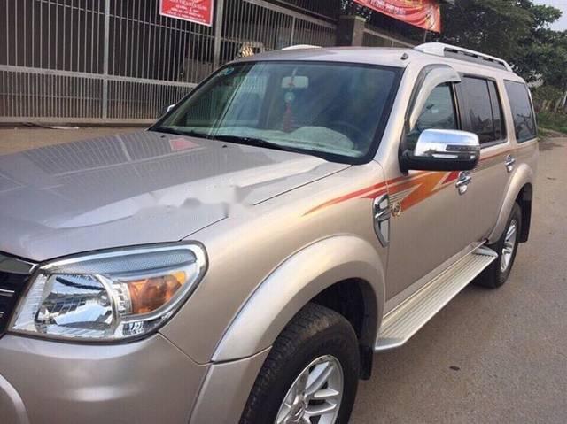 Ford Everest 2010 - Cần bán gấp Ford Everest đời 2010 số sàn, giá chỉ 485 triệu