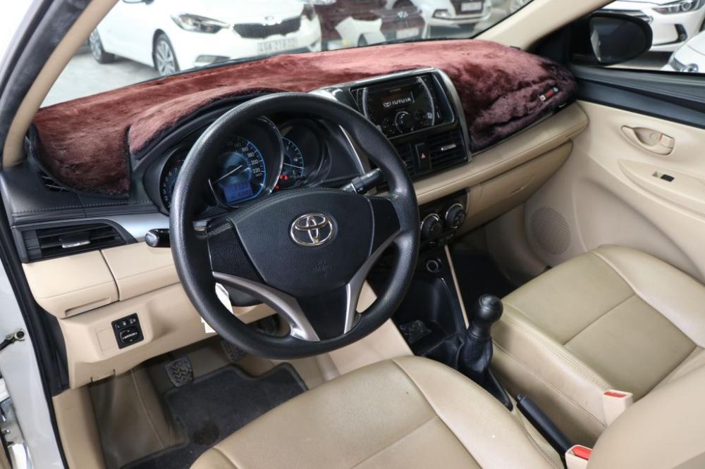 Toyota Vios 1.5MT 2017 - Cần bán xe Toyota Vios 1.5MT sản xuất 2017, màu trắng, giá tốt