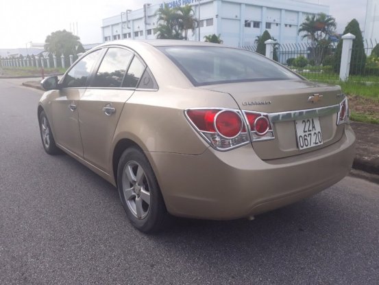 Chevrolet Cruze 2011 - Bán Chevrolet Cruze đời 2011, 323 triệu