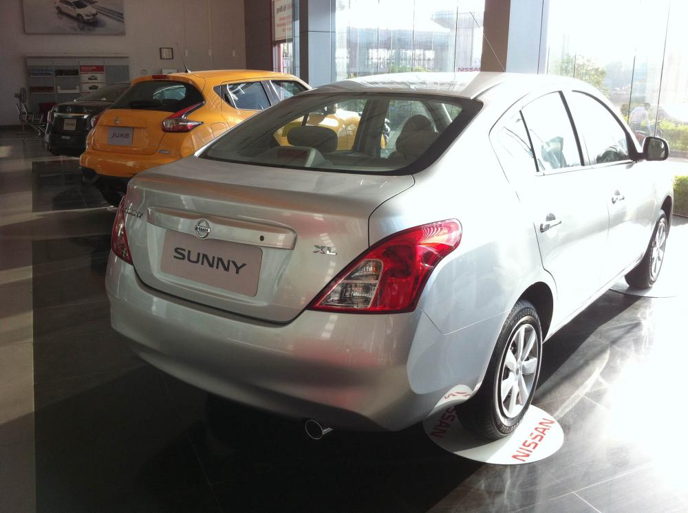 Nissan Sunny XL 2018 - Bán Nissan Sunny XL sản xuất năm 2018, màu bạc, giá tốt