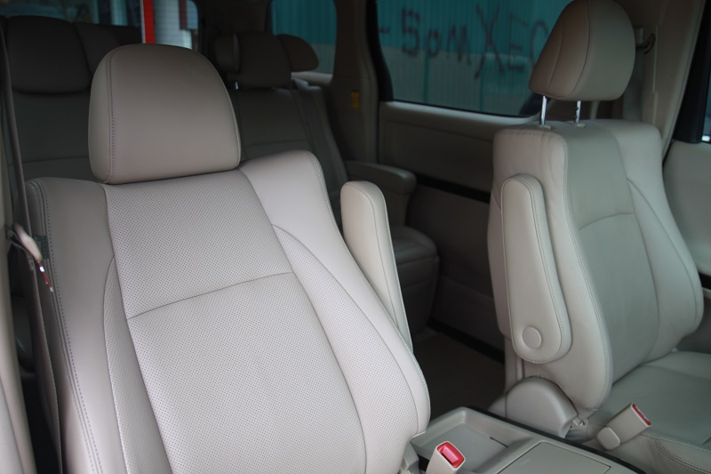 Toyota Alphard 2014 - Bán Toyota Alphard Limited sản xuất 2014, đk 2015