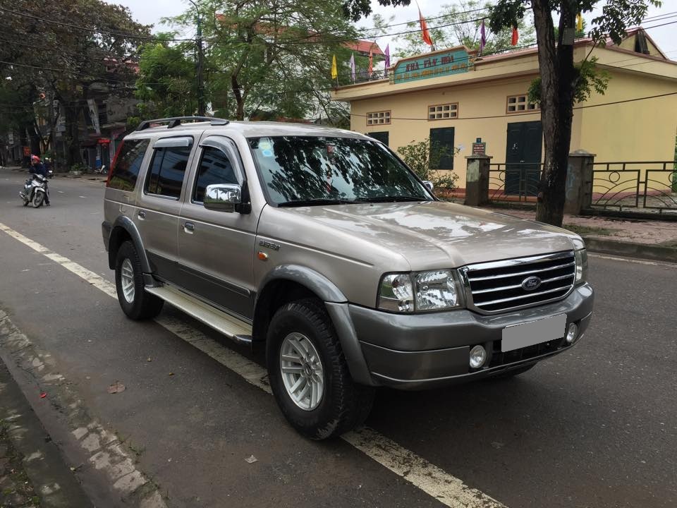 Ford Everest G 2006 - Bán Everest Ford 2006 dầu, số sàn, xe hồng phấn, đẹp lung linh