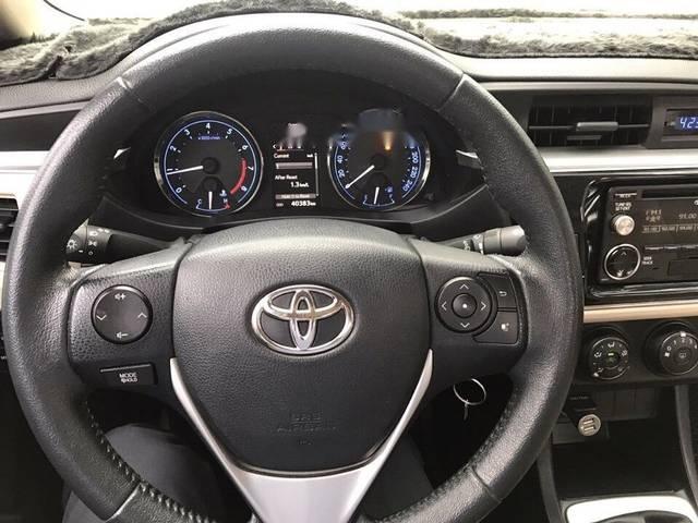 Toyota Corolla altis   2016 - Cần bán gấp Toyota Corolla altis sản xuất 2016, màu bạc